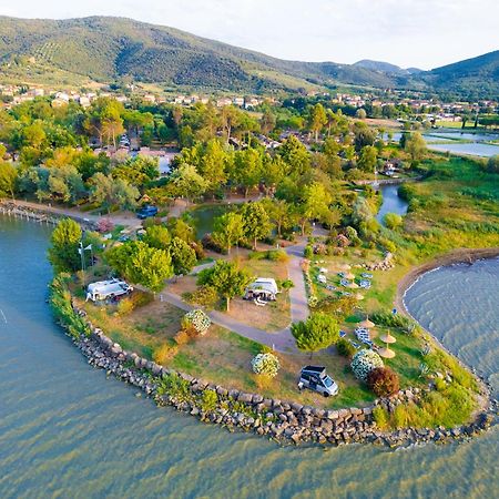 מאג'ונה Trasimeno Glamping Resort מראה חיצוני תמונה