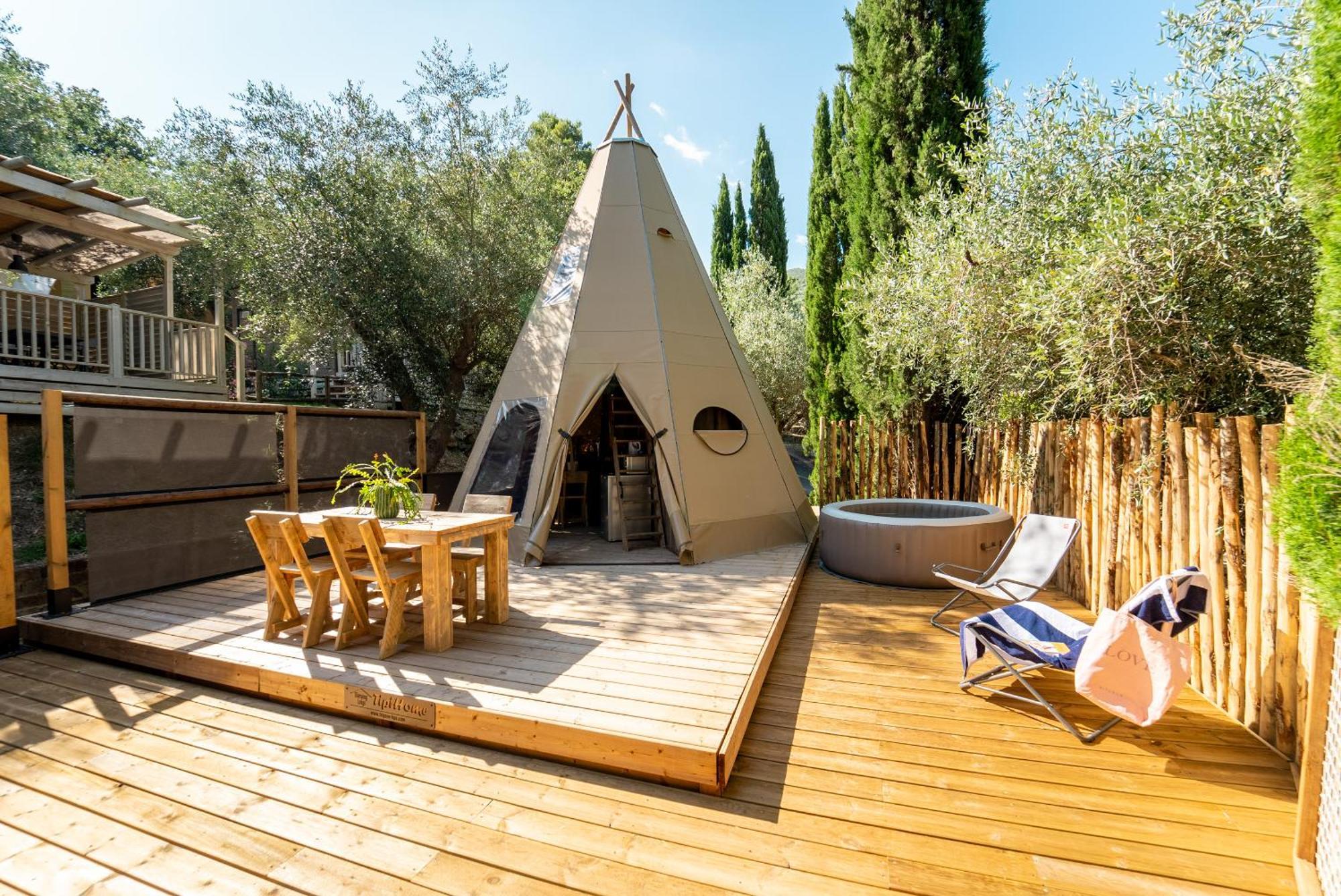 מאג'ונה Trasimeno Glamping Resort מראה חיצוני תמונה