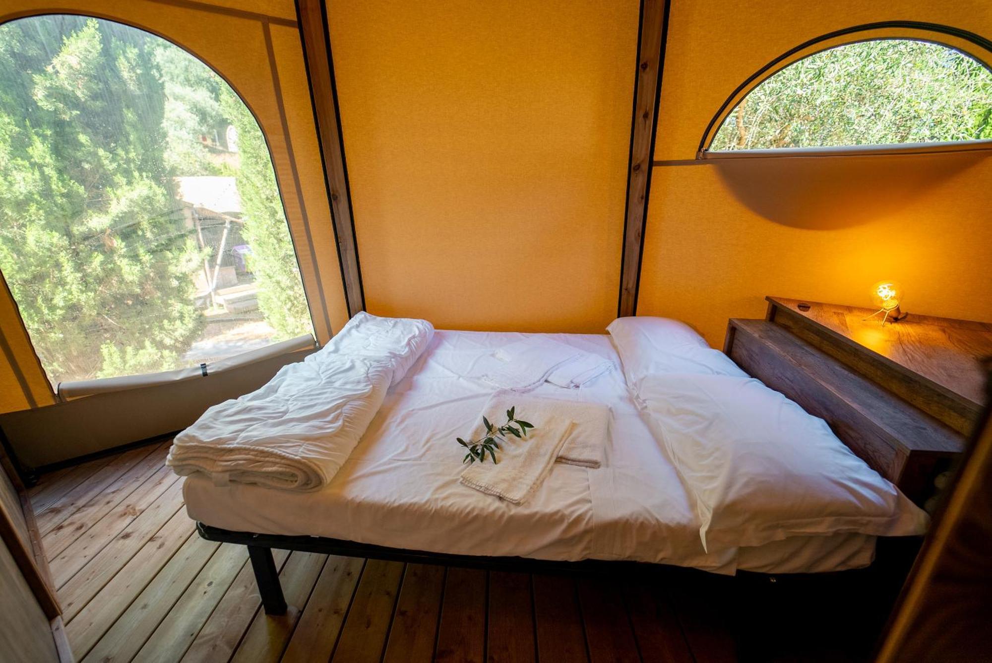 מאג'ונה Trasimeno Glamping Resort מראה חיצוני תמונה