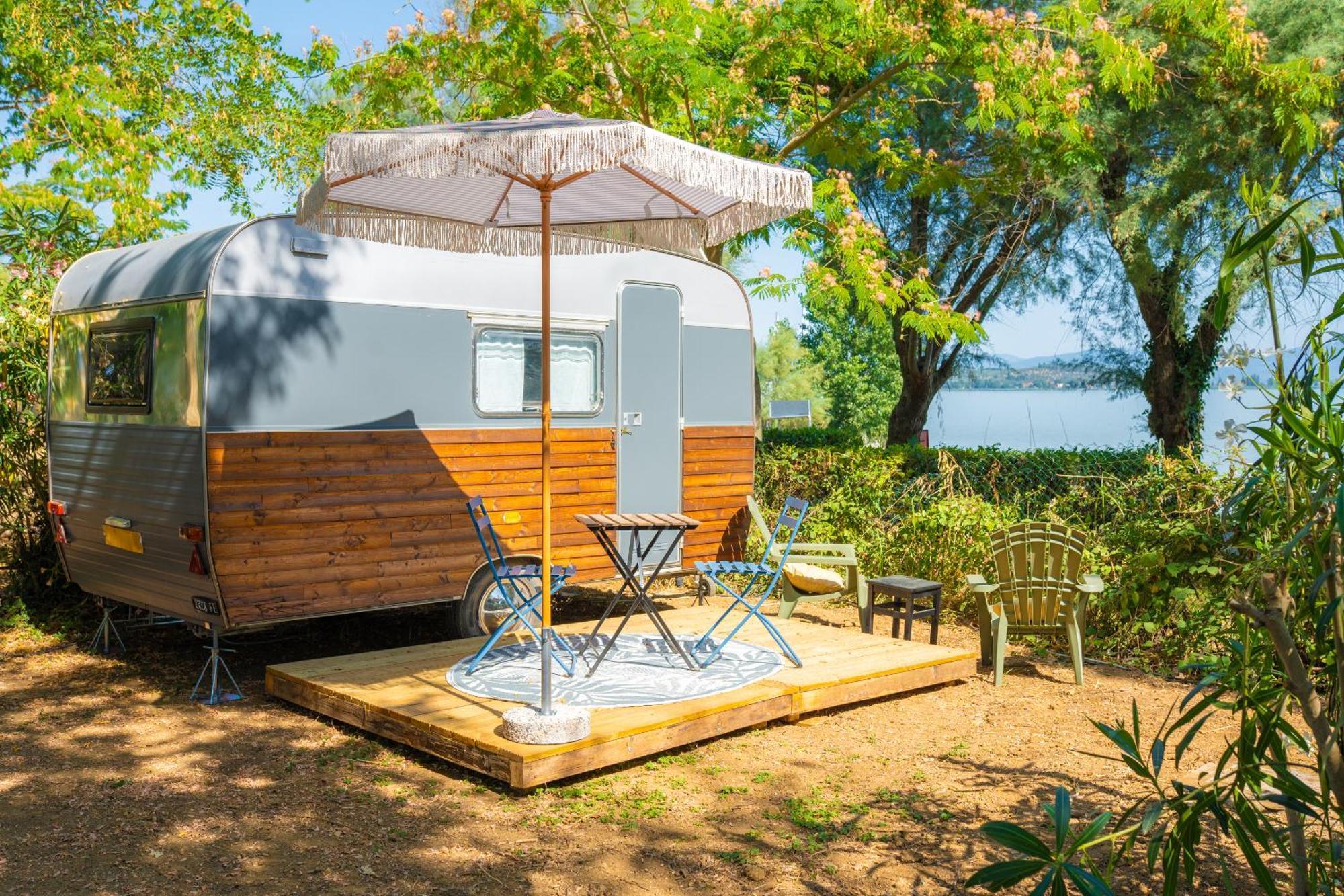 מאג'ונה Trasimeno Glamping Resort מראה חיצוני תמונה