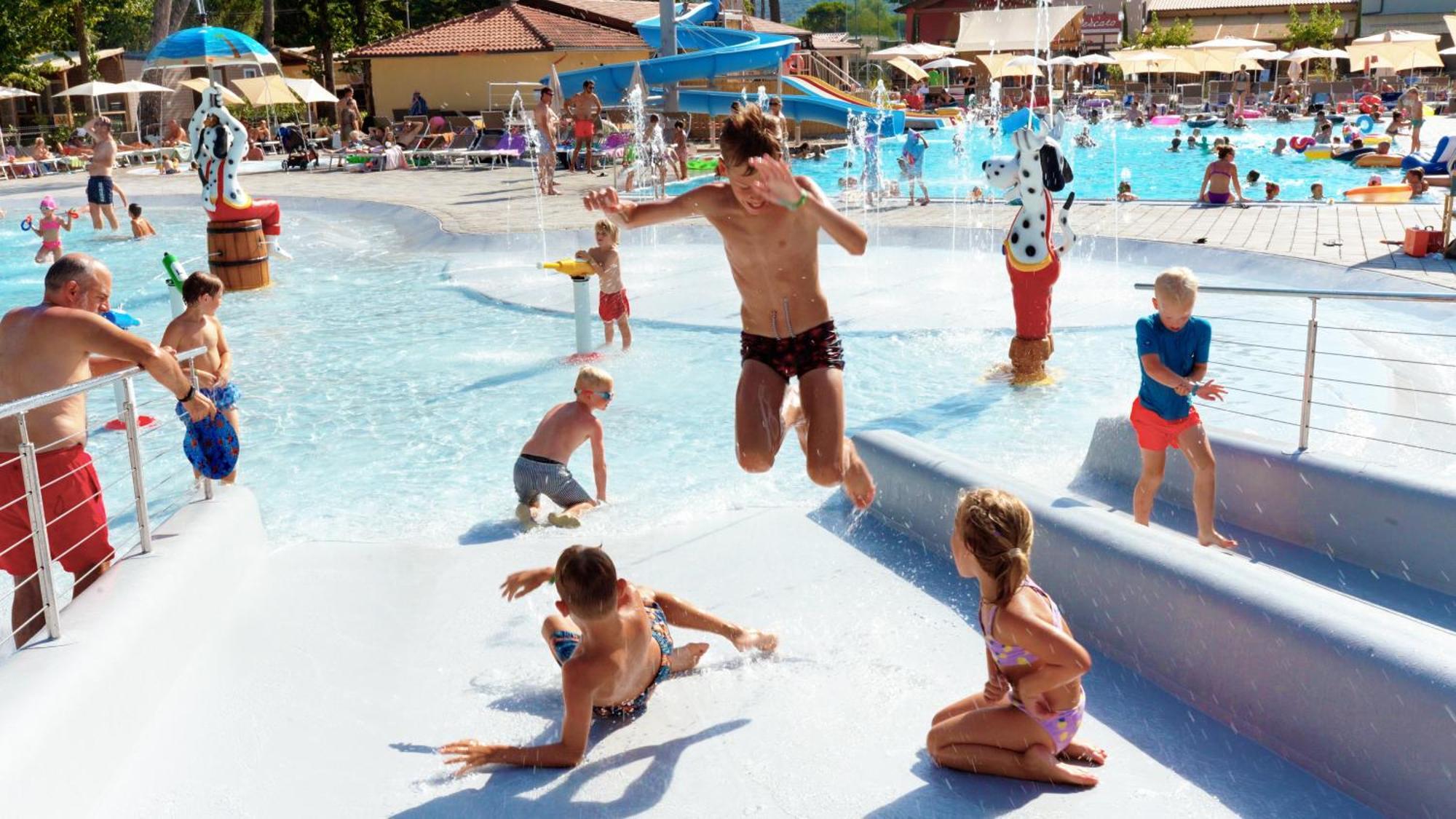 מאג'ונה Trasimeno Glamping Resort מראה חיצוני תמונה