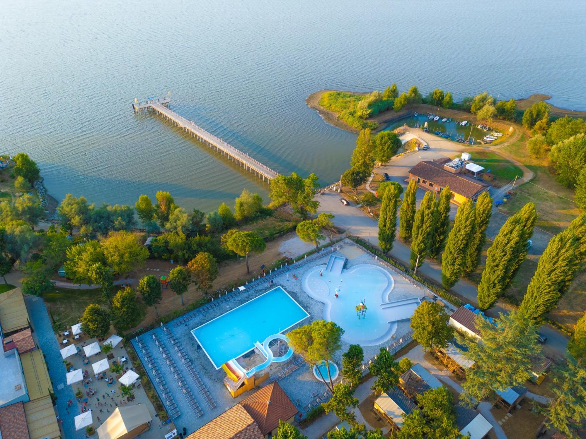 מאג'ונה Trasimeno Glamping Resort מראה חיצוני תמונה