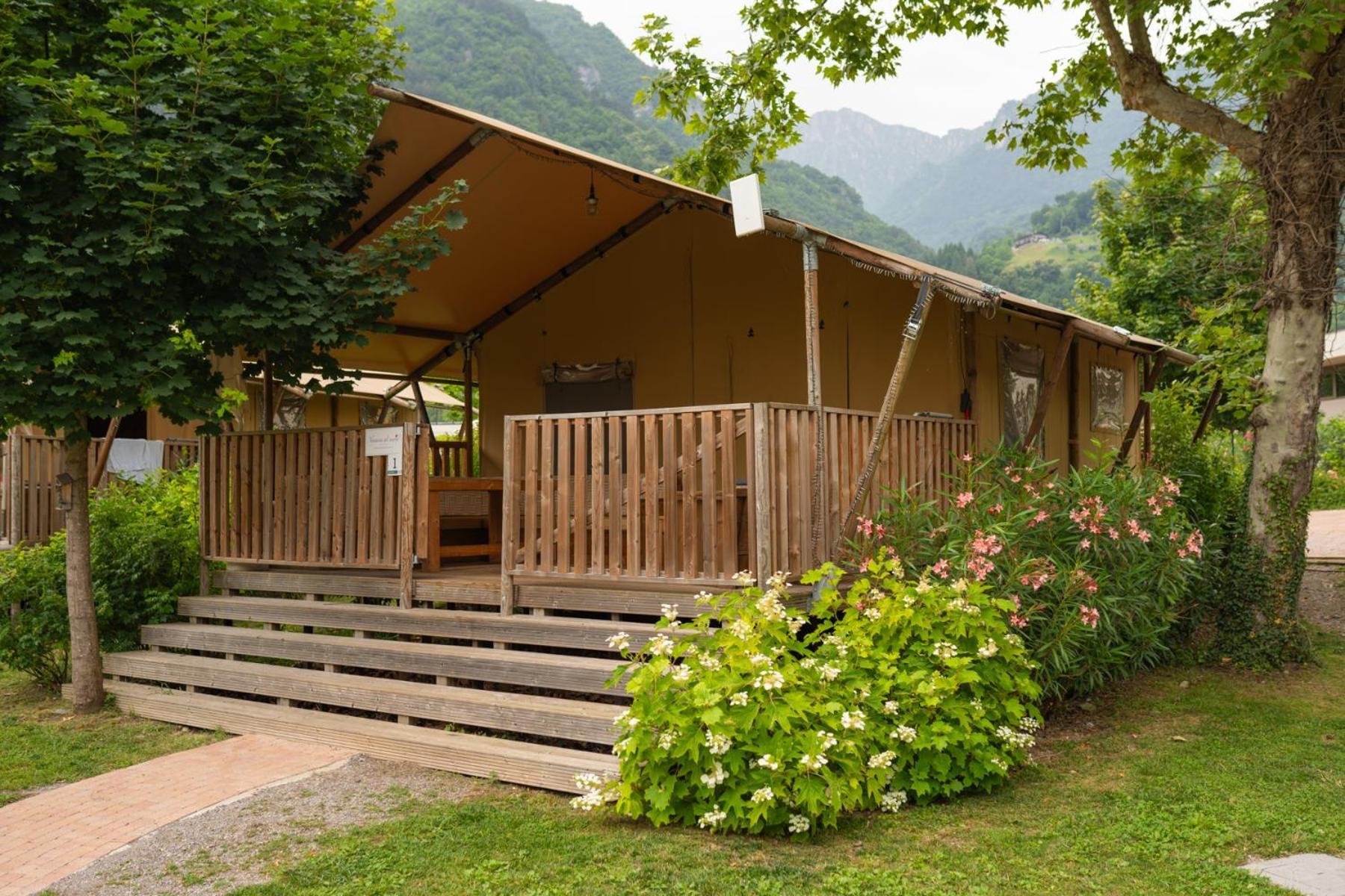 מאג'ונה Trasimeno Glamping Resort מראה חיצוני תמונה